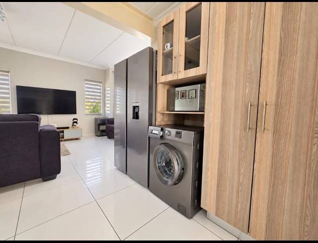 3 BEDROOM DUPLEX FOR SALE IN ALBERTSDAL